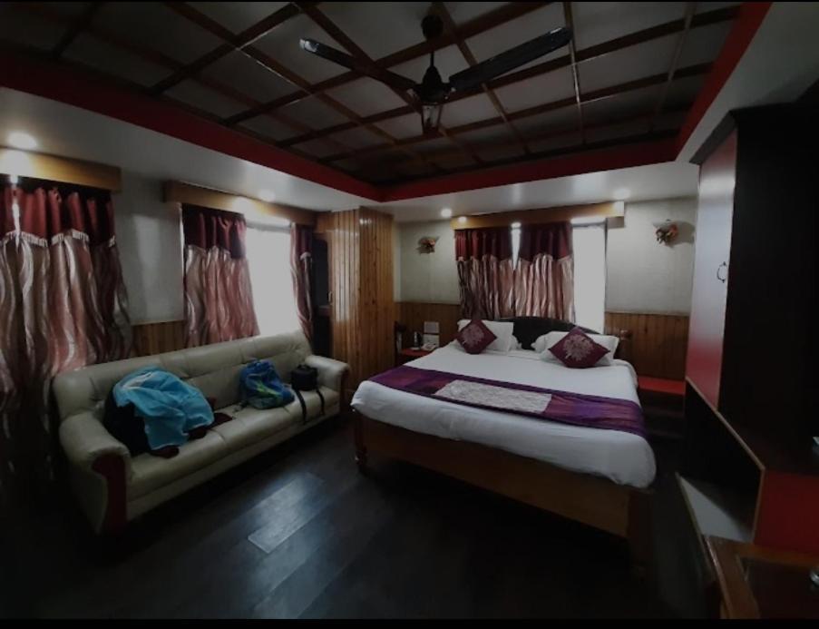 Hotel Knight Inn Shillong Zewnętrze zdjęcie