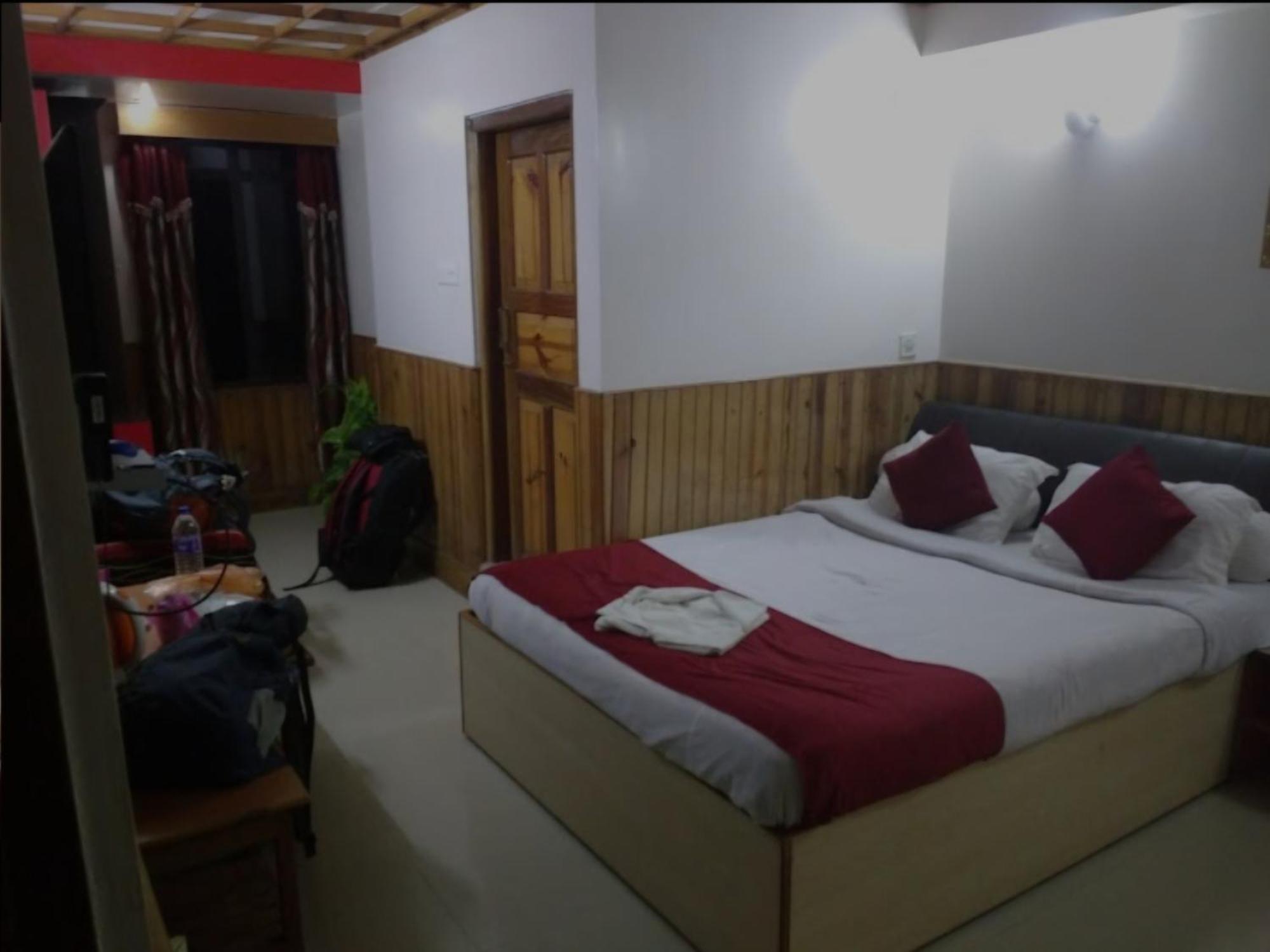 Hotel Knight Inn Shillong Zewnętrze zdjęcie